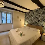 Duomo - Tribunali Apartment In The Historic Center