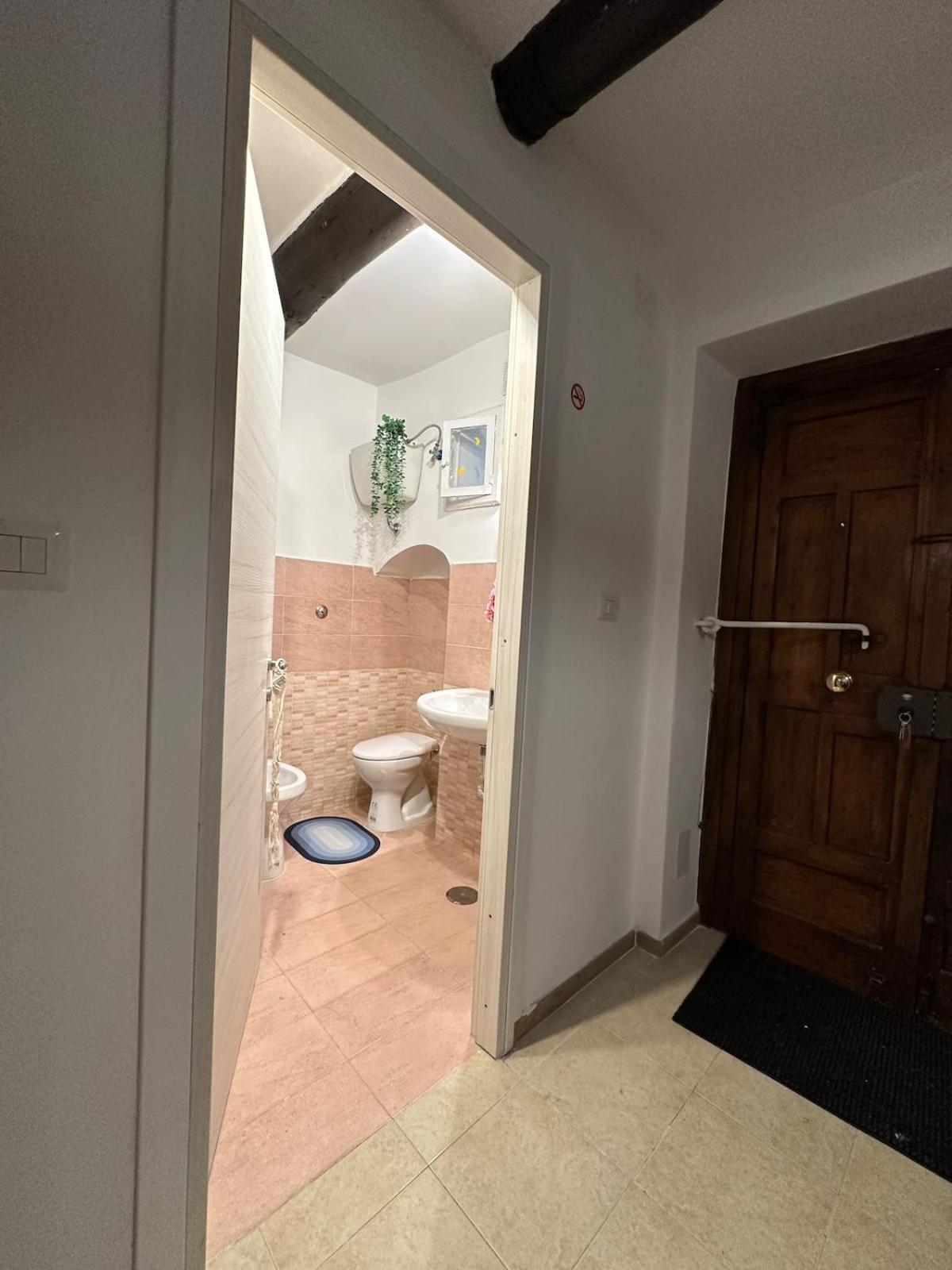Duomo - Tribunali In The Historic Center Appartement